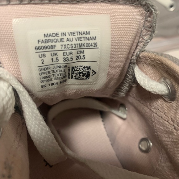 Converse Youth Size 2 Gray & Pink - Picture 3 of 4